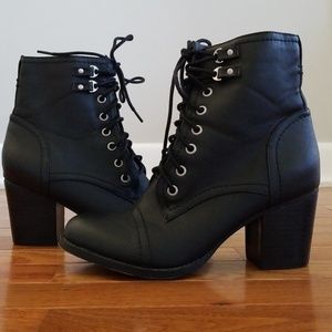 Madden Girl Lace Up Heeled Boots | Size 8M